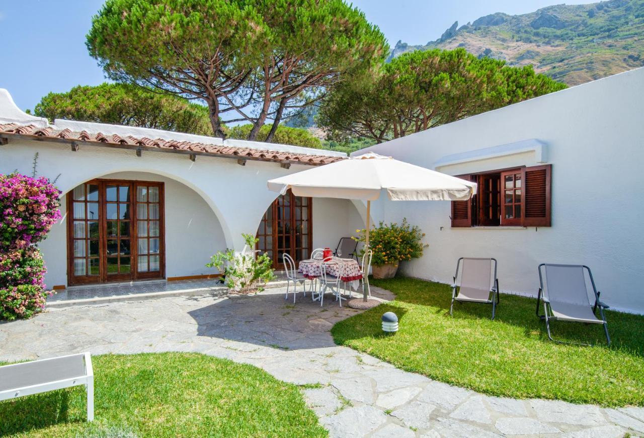 Villetta Con Giardino Esclusivo Di 1000 Mq, Piscina, Tennis, Calcio, Bocce Forio di Ischia Eksteriør bilde