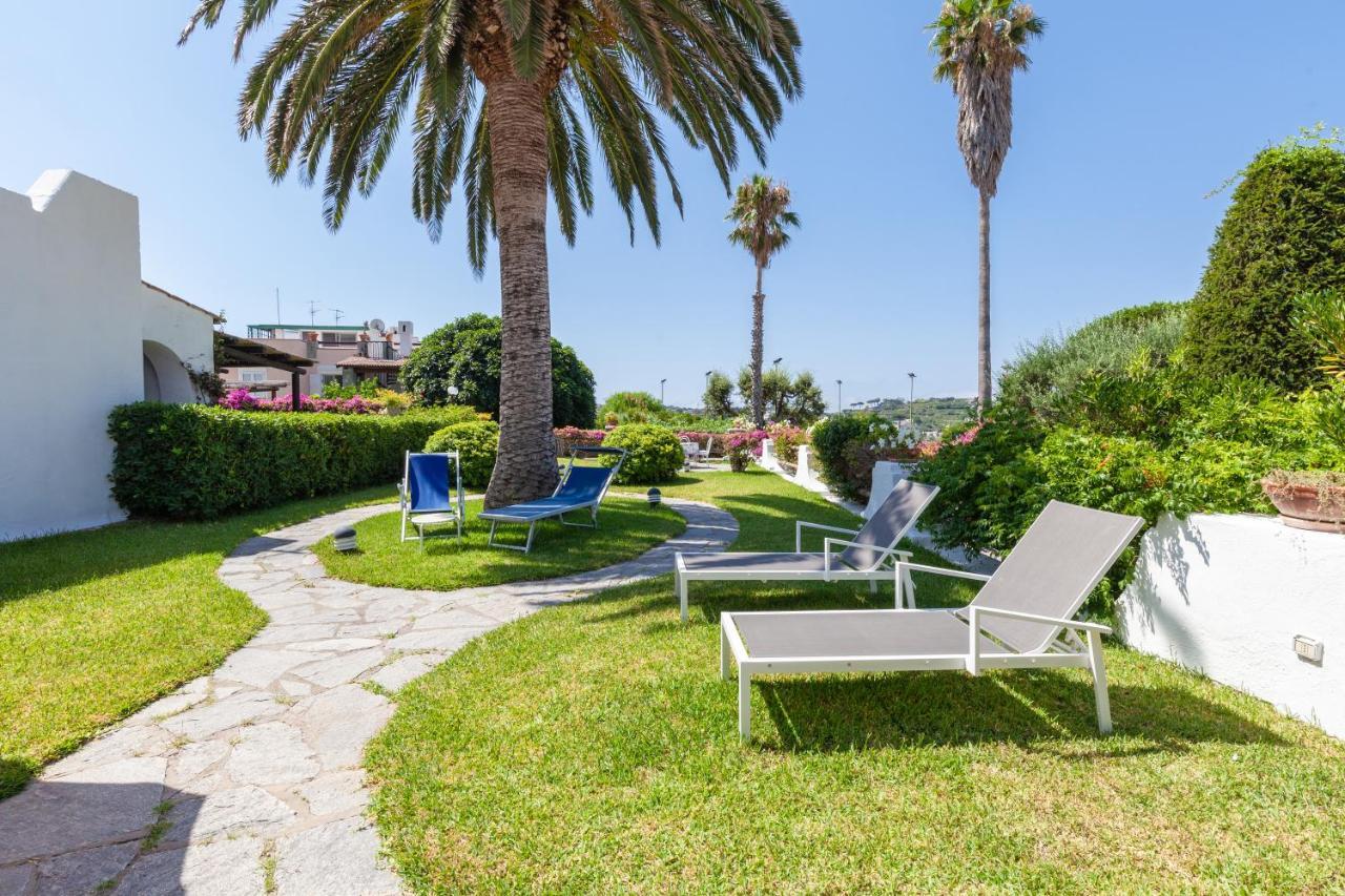 Villetta Con Giardino Esclusivo Di 1000 Mq, Piscina, Tennis, Calcio, Bocce Forio di Ischia Eksteriør bilde