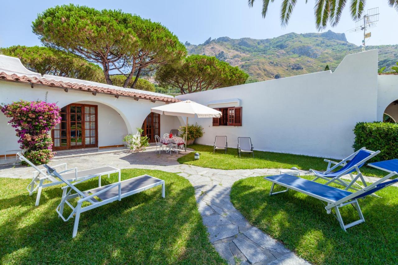 Villetta Con Giardino Esclusivo Di 1000 Mq, Piscina, Tennis, Calcio, Bocce Forio di Ischia Eksteriør bilde